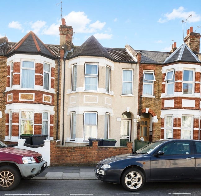 Lovely Double Room.&pound;850 pcm. Incl.No Deposit Zone2 Main Photo