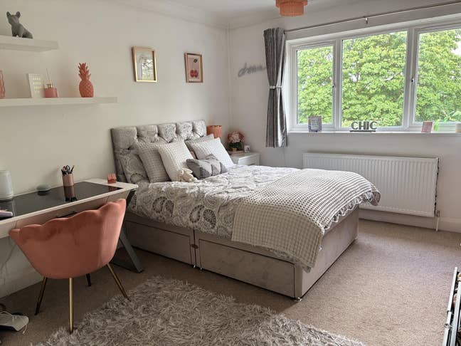 1 double bedroom with ensuite to rent Main Photo
