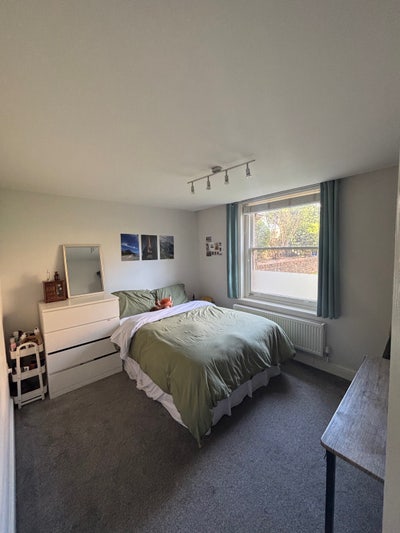 Double room available for sublet in Finsbury Park Main Photo