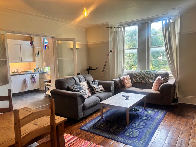 Bright and spacious room in Clifton Flat Main Photo
