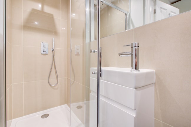 Newly Renovated Studio Near Leyton Station Main Photo