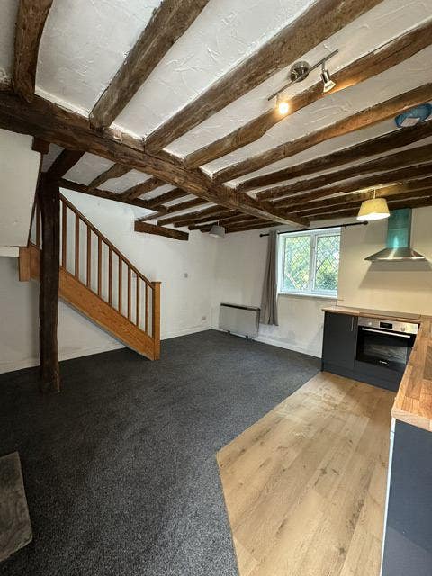 Newly Refurbished One Bed Apartment  Main Photo