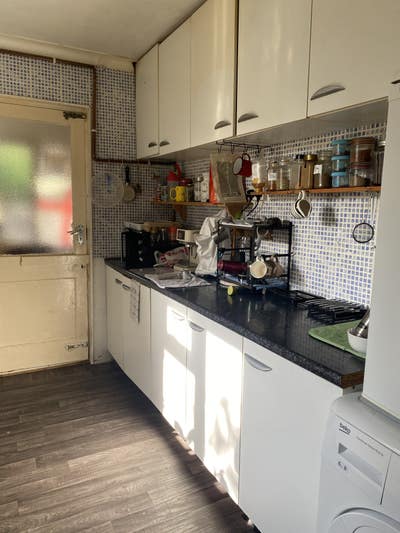Large double with storage cupboards large kitchen  Main Photo