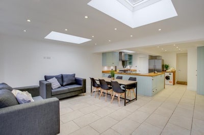 Double Room in Gorgeous Putney House Share Main Photo