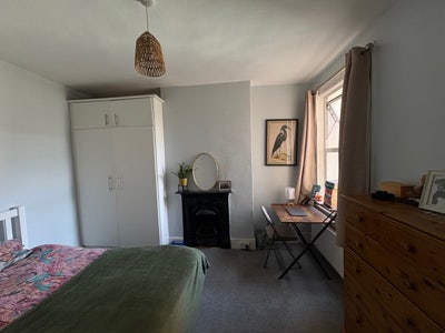 Spacious Double Room in Tooting Broadway  Main Photo