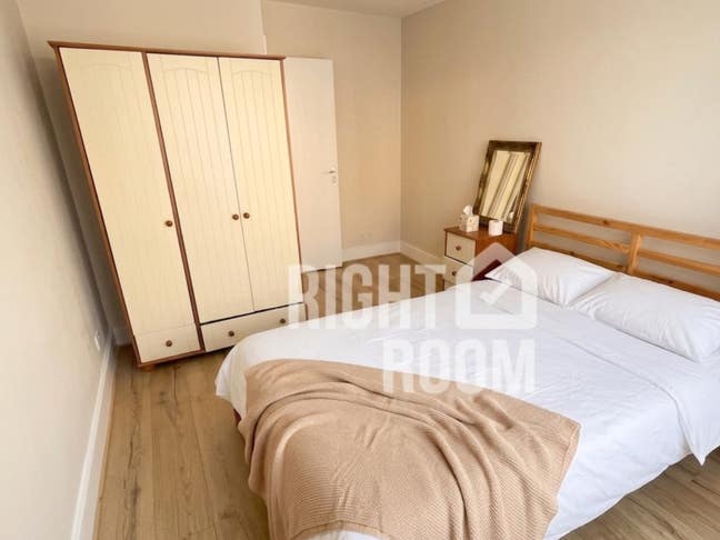 ++Charming 2 Bed in Lavender Hill Available ASAP++ Main Photo