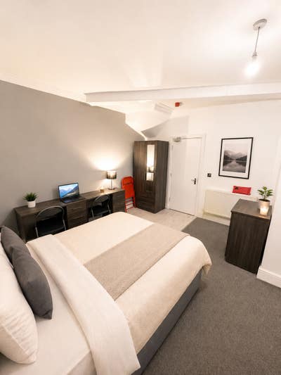 Birmingham moseley furnished luxurious room Main Photo