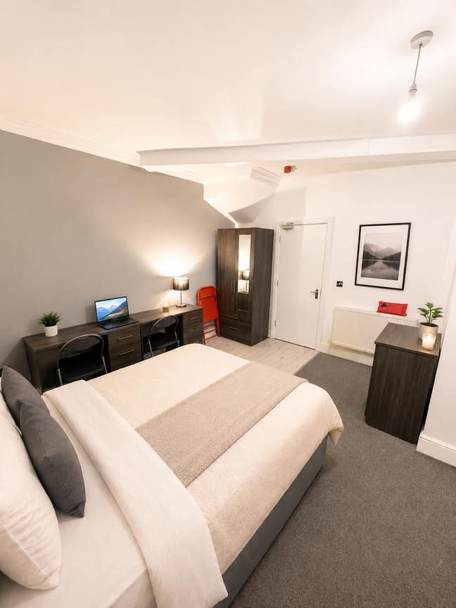 Birmingham moseley furnished luxurious room Main Photo