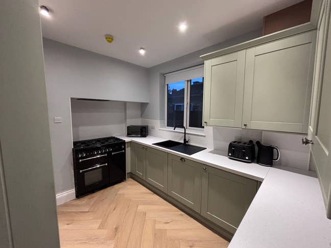 New Refurb!  Double Room, Central Northwich Main Photo