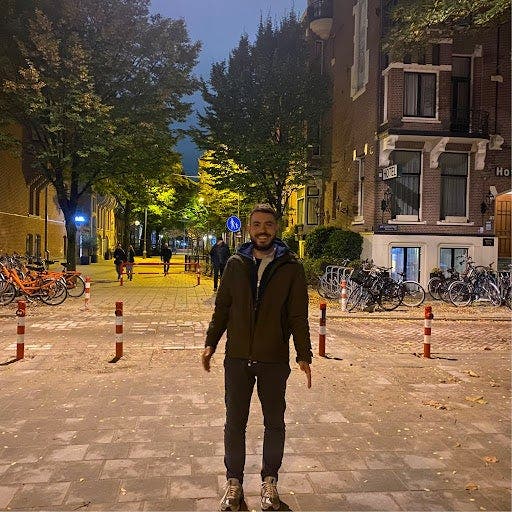 32 year old Male seeks a single or double room Main Photo