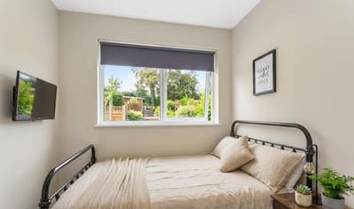 💥Cozy Ensuite in a great location Available TODAY Main Photo
