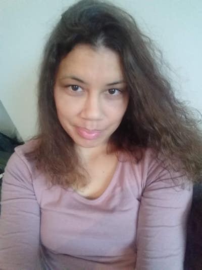 Friendly mom looking for a double room or studio. Main Photo