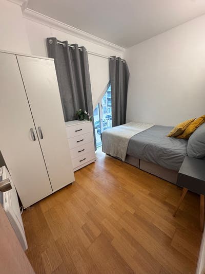 Cozy room - female flatmates Main Photo