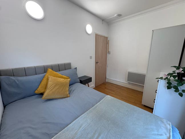 Cozy room - female flatmates Main Photo