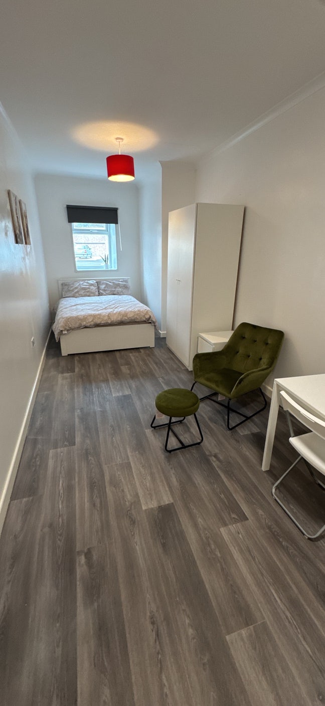 One Bed in Gateshead NE10  Main Photo