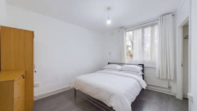 East London – E1 🏠 Stepney Green / Whitechapel Main Photo