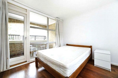 En-suite Room Available in Canada Water, SE16 Main Photo