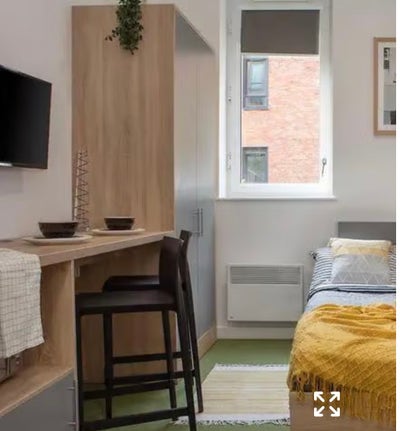Urgent Takeover: Discounted Private Studio @ Globe Main Photo
