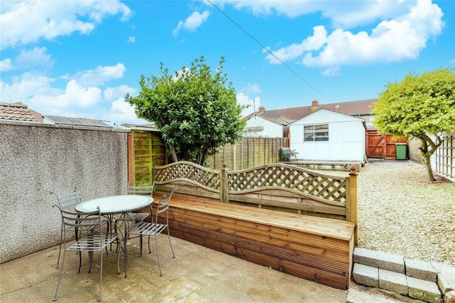 Bills Included, 5 Double Bedrooms Main Photo