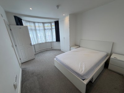 Large Double En-suite Bedroom in HMO - Oxford Main Photo
