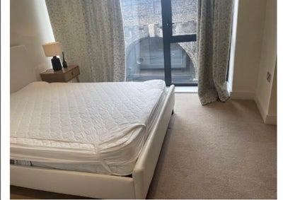 Double bedroom with spacious bathroom Tower Bridge Main Photo