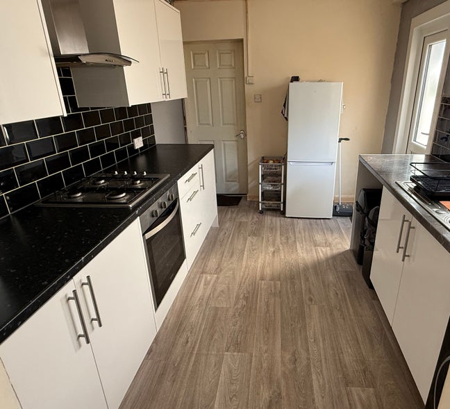 Looking for a clean and tidy tenants. Main Photo