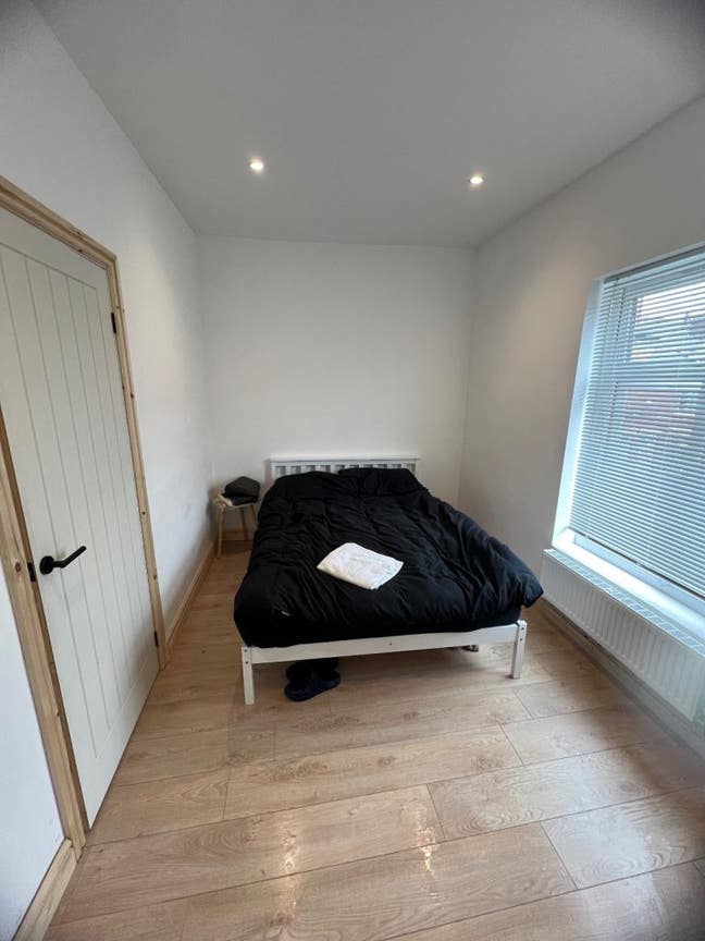 🛏️ Bright & Comfortable Double Room In M12🌟 Main Photo