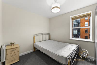 ⭐ Stunning 2-Bed Apartment with Parking | NG1  ⭐ Main Photo