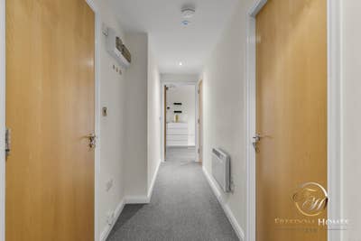 ⭐ Stunning 2-Bed Apartment with Parking | NG1  ⭐ Main Photo