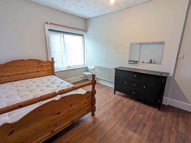 🛏️ Double Room for Single Use to Let in Harlesden Main Photo