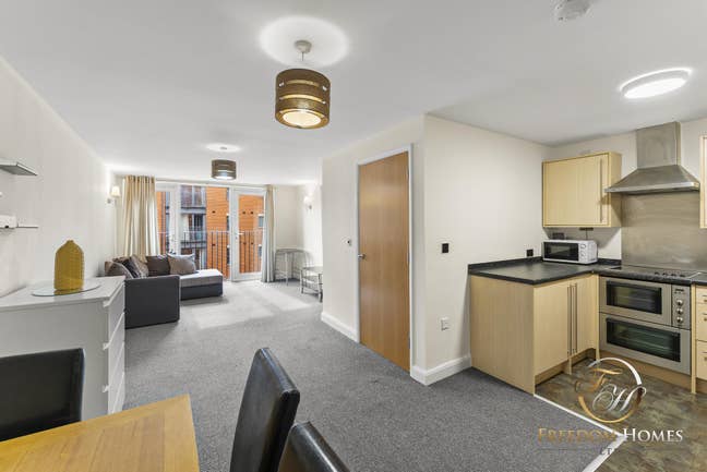⭐ Stunning 2-Bed Apartment with Parking | NG1  ⭐ Main Photo