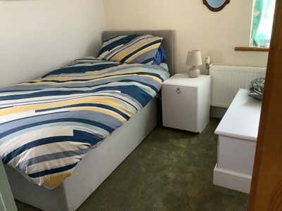 Furnished single room Main Photo
