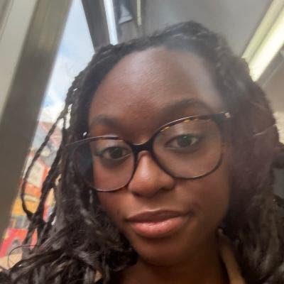 Student Female seeks a double room Main Photo