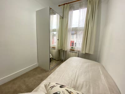 Acton Mainline Bedroom Main Photo
