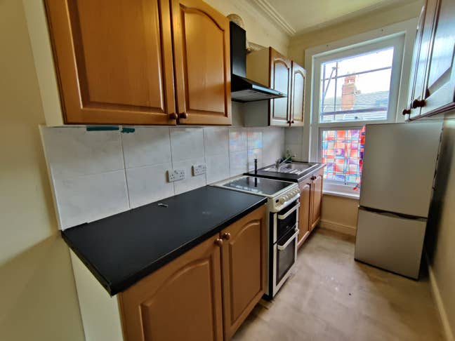 Roundhay  1 Bed S/C   Flat  Near Roundhay  Park Main Photo