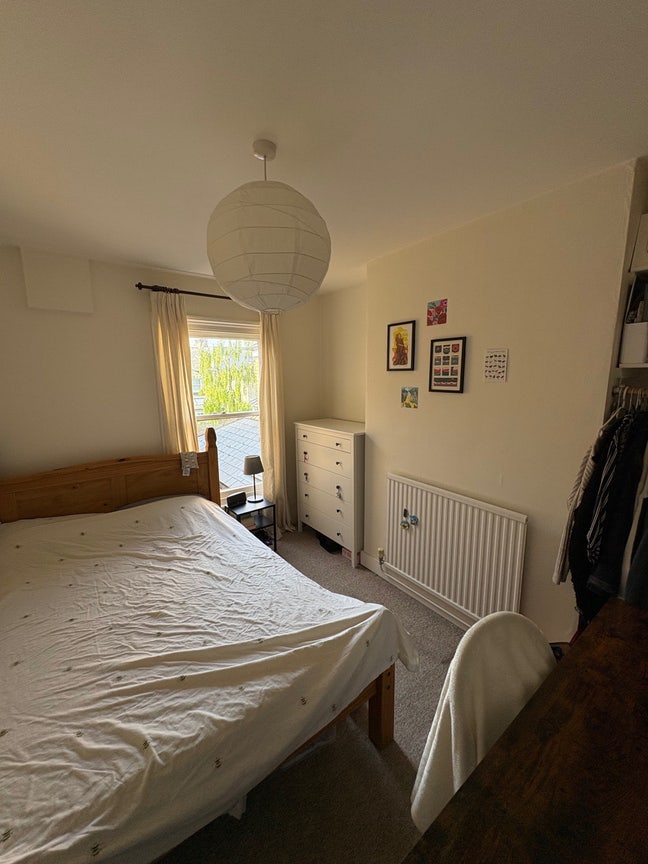 Two rooms available in a homely terrace Main Photo