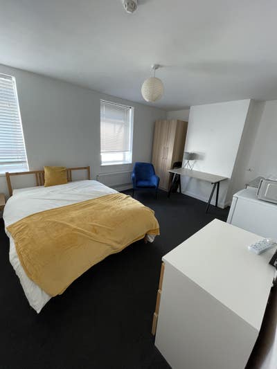 Modern Double Room and single room Main Photo