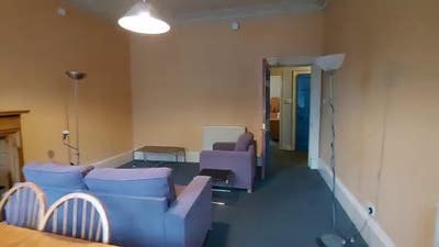 Spacious flat next to summhall - nice landlords Main Photo