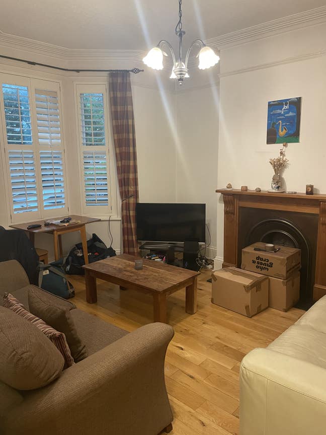 Room for rent - 15 minutes to central Bath  Main Photo