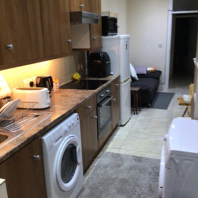 1 bedroom flat to rent Main Photo