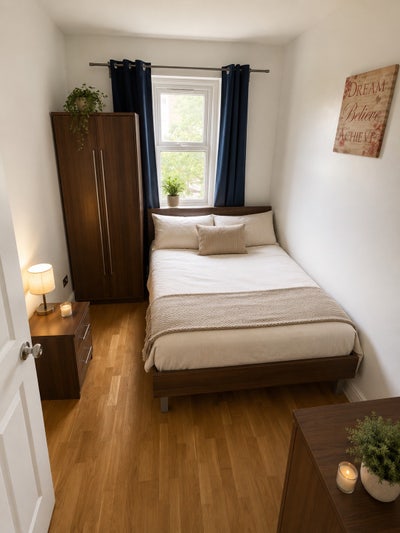 Beautiful Room in Sheperd’S Bush (All Bills Inc)  Main Photo