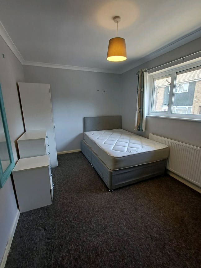 Double Room Walking Distance to Hospital & Town Main Photo