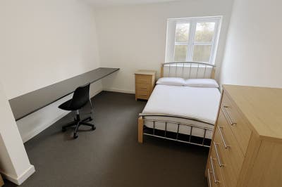 *Affordable 1-Bed Flatshare near Marina * Main Photo