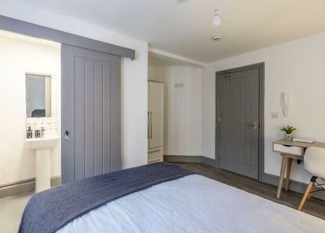 *Stylish 1-Bed Flatshare close to Carlisle City Ce Main Photo