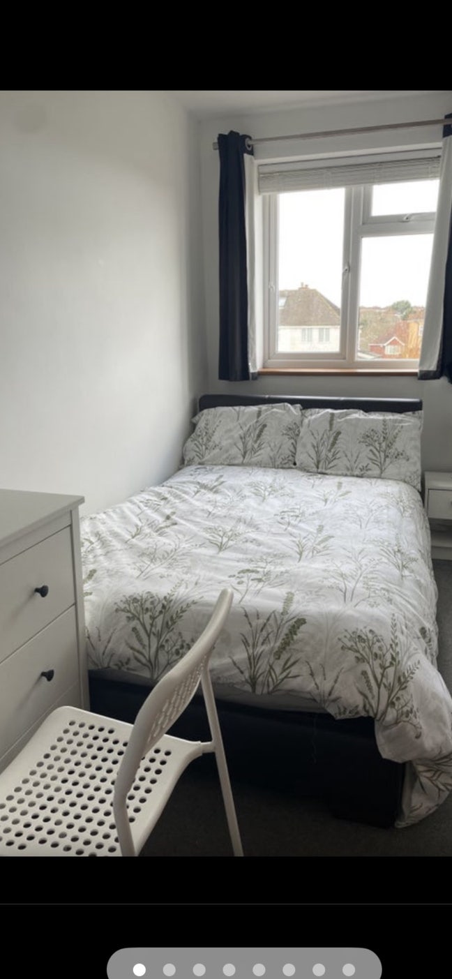Room 2  to let from 20/7/26 Room 1 from 1/9/26 Main Photo