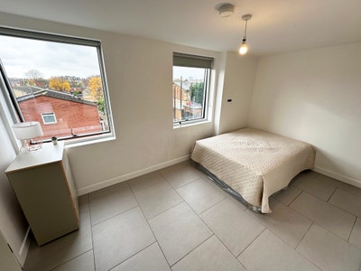 🍁 En suite in modern 3 bed - Clapham/Battersea Main Photo