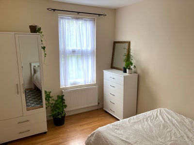 Double room available in Walthamstow Main Photo