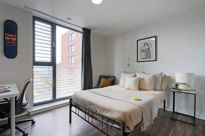 Urgent Tenancy takeover! 1 bed 1 bath studio Main Photo