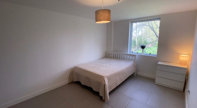 🍁 Spacious room in 4 bed from September Main Photo