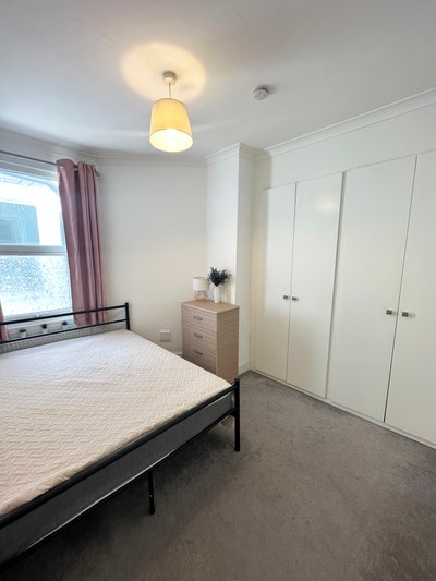 🍁 2 rooms in 5bed in Colliers Wood, safe location Main Photo